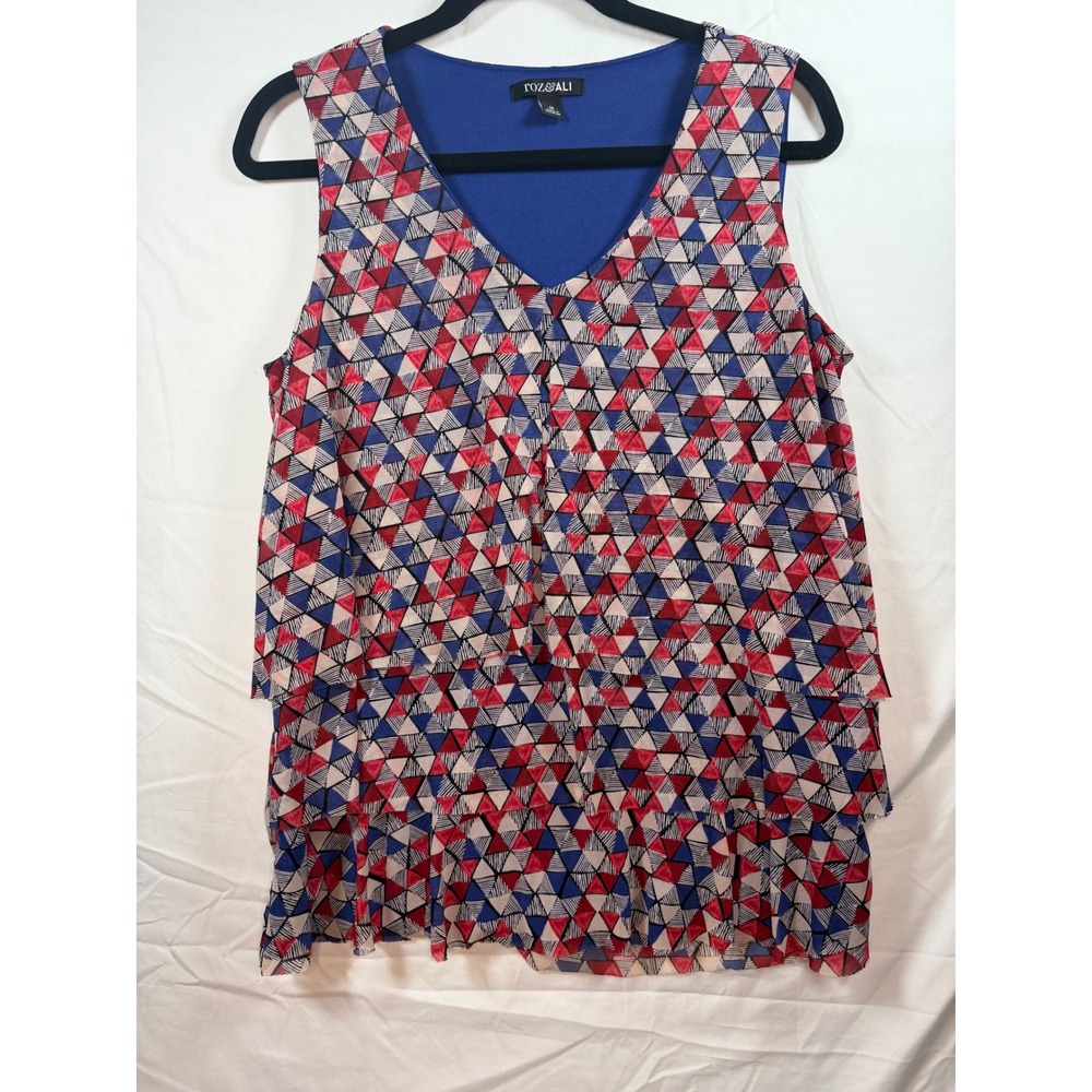 Roz & Ali Womens Medium Blue Red White Geometric Triangle‎ Tiered Sleeveless Top